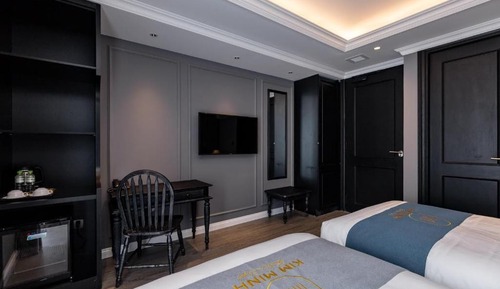 Habitación básica con 1 cama doble o 2 individuales