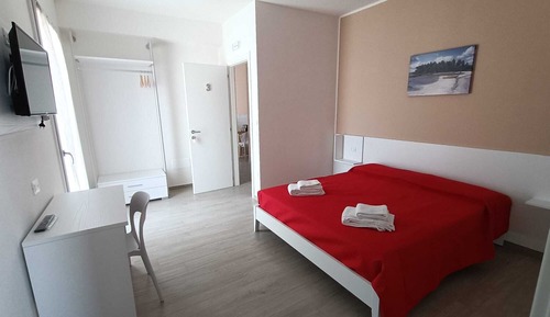 Classic Double or Twin Room, Courtyard View