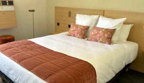 Habitación clásica, 1 cama de matrimonio, acceso a la piscina