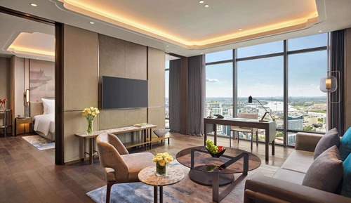 Suite Deluxe, 1 cama doble, acceso al Business Lounge