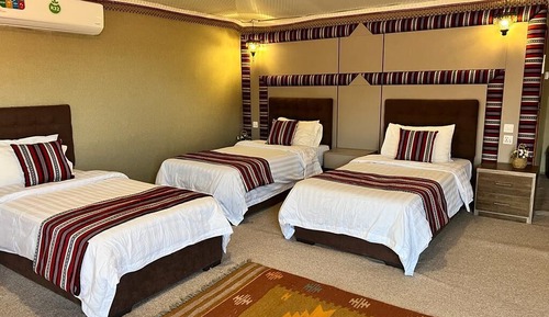 Habitación triple Deluxe, vistas a la montaña