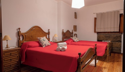 Casa de campo tradicional, 2 habitaciones, Se admiten mascotas, junto a la montaña