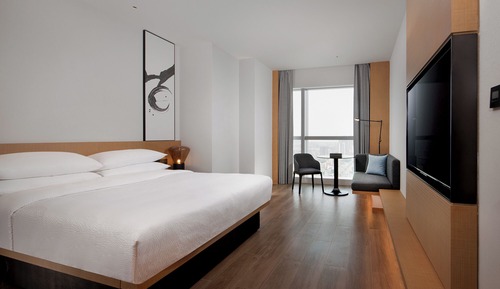 Habitación Deluxe, 1 cama de matrimonio grande, vistas a la ciudad