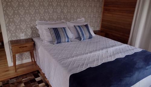 Cabaña romántica, cocina básica, vistas a la montaña