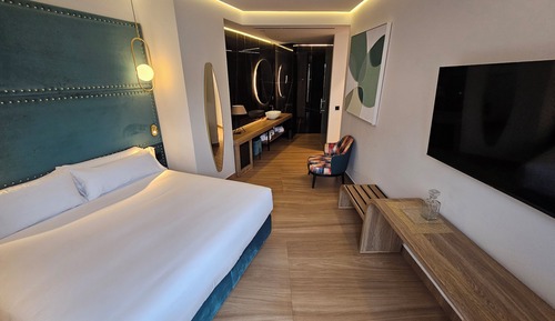 Standard Suite