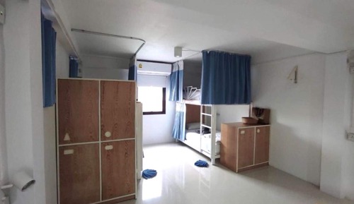 Dormitorio compartido, solo para mujeres