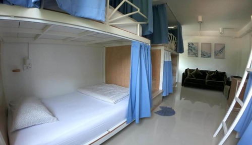 Dormitorio compartido, dormitorio mixto