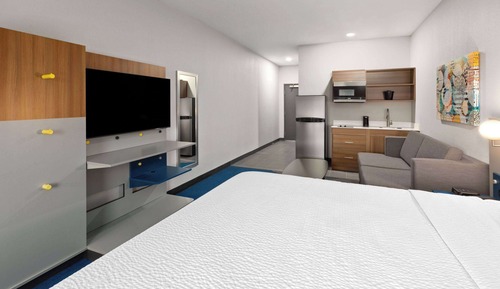 Suite, 1 cama de matrimonio grande con sofá cama, cocina básica (Mobility, Bathtub W/grab Bars)