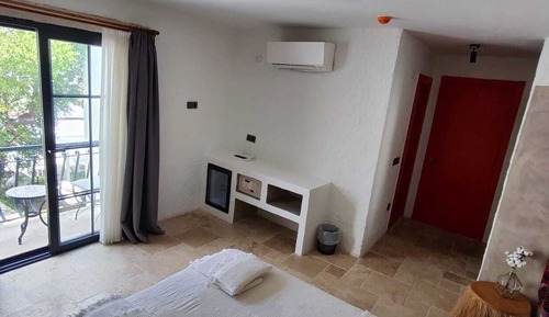 Habitación Deluxe, 1 habitación, fumadores, vistas al jardín