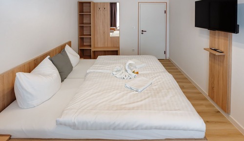 Habitación básica con 2 camas individuales, 2 camas individuales, vistas a la ciudad