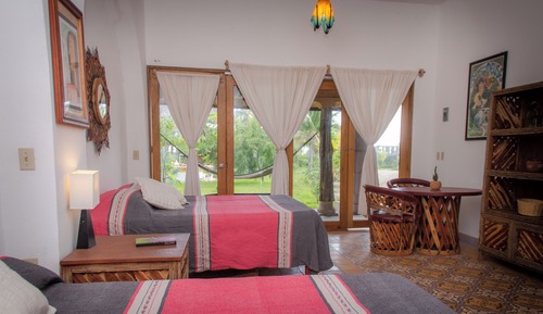 Habitación cuádruple básica, vistas al jardín
