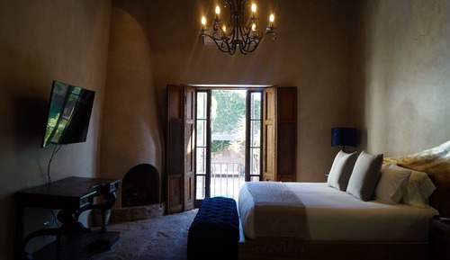 Senior Room, Pool View