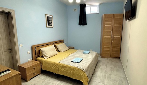 Habitación familiar con 2 camas individuales