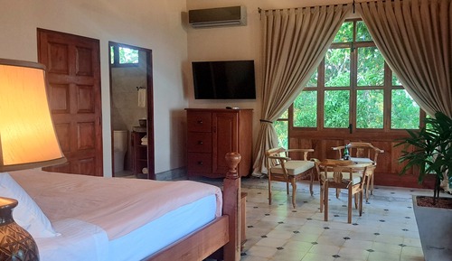 Habitación de lujo doble, 1 cama de matrimonio grande, vistas a la laguna