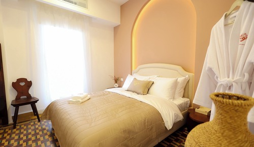 Apartamento, 2 habitaciones, balcón, vistas a la ciudad