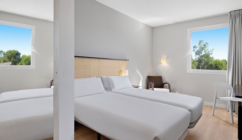 Habitación con 2 camas individuales