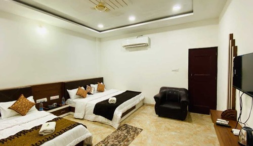 Habitación básica con 1 cama doble o 2 individuales