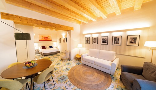 Habitación cuádruple familiar, balcón, vistas a la ciudad