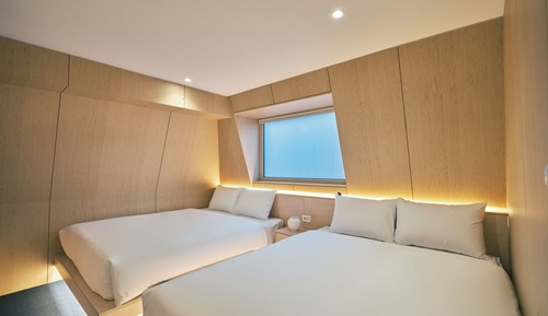 Suite junior, 2 habitaciones, baño privado (1 parking lot)