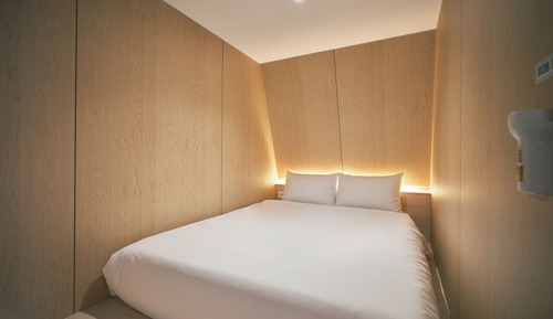 Habitación cuádruple superior, 2 camas de matrimonio, baño privado, planta baja