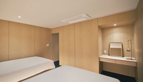 Suite Grand, 2 habitaciones, 2 baños (1 parking lot)