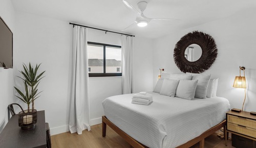 Apartamento, varias camas, balcón (Beachside Condo 24)