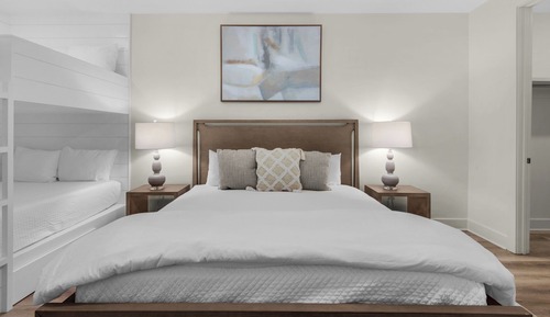 Apartamento, 1 cama de matrimonio grande, patio, vistas al jardín (Pinewood30A 415)