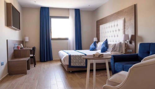 Habitación con 1 cama doble o 2 individuales