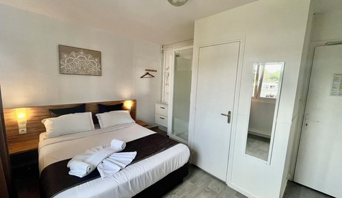 Habitación básica, vistas al patio