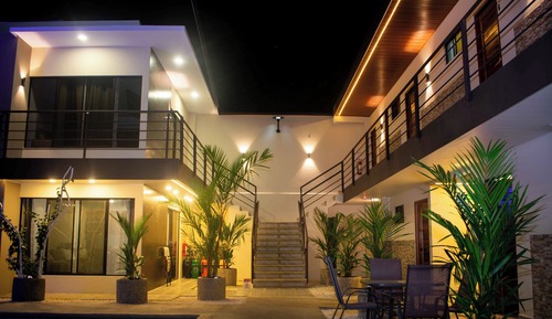 Villa Deluxe