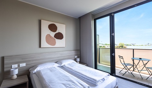 Apartamento superior, balcón