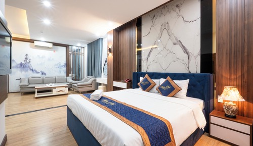 Habitación de lujo doble, 1 cama de matrimonio grande, vistas a la ciudad