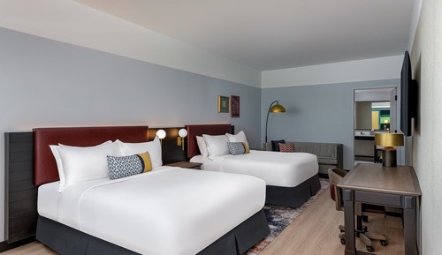 Suite, 2 camas de matrimonio, bañera accesible (Mobility Accessible)
