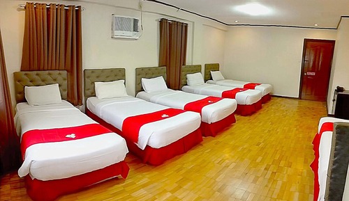 Habitación familiar, vistas a la ciudad