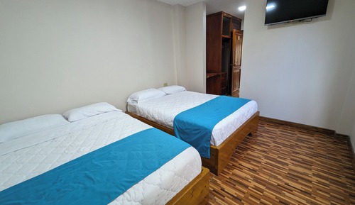 Habitación cuádruple familiar, vistas a la ciudad