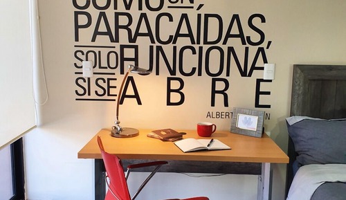 Suite estudio ejecutiva, balcón, vistas a la ciudad