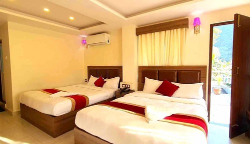 Habitación Deluxe con 1 cama doble o 2 individuales, vistas al río