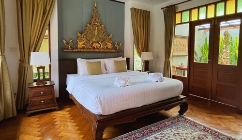 Villa Confort, 1 cama de matrimonio grande, cocina básica, vistas a la piscina