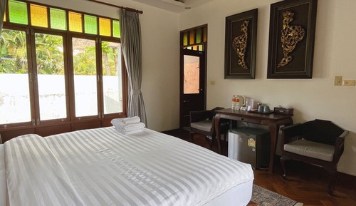 Villa estándar, 1 cama de matrimonio grande, no fumadores, vistas a la piscina