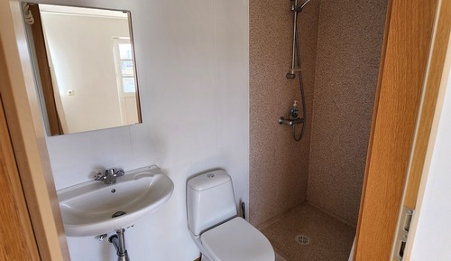 Habitación triple estándar, vistas al patio