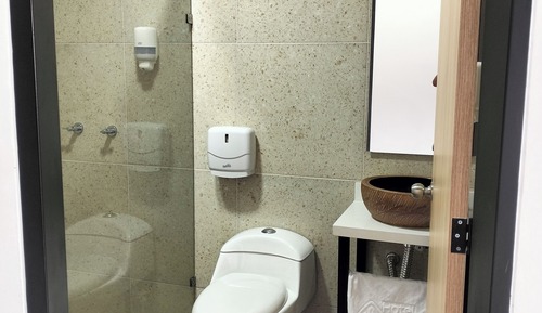 Habitación familiar con 2 camas individuales