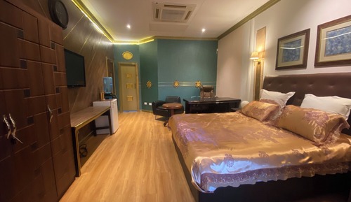 Business Apartment