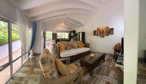 Apartamento Confort, 1 cama de matrimonio grande con sofá cama, no fumadores, vistas a la montaña