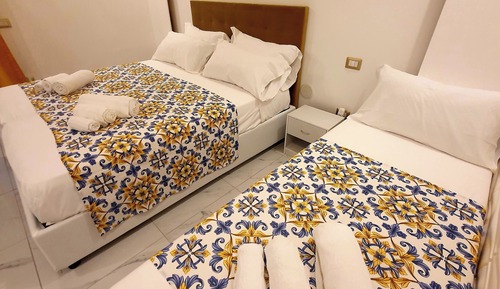 Habitación superior, vistas al jardín