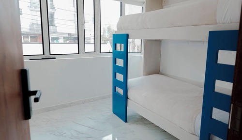 Habitación cuádruple básica