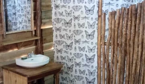 Cabaña, 1 cama de matrimonio, baño privado, vistas al jardín