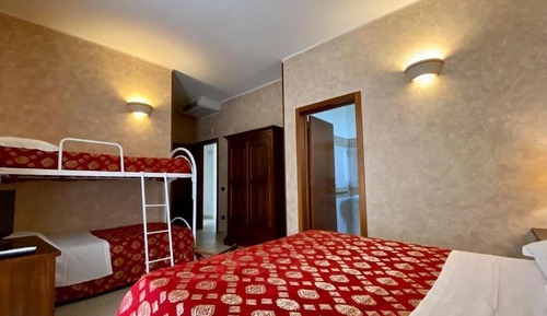 Habitación cuádruple Deluxe