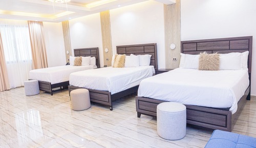 Habitación Confort, varias camas