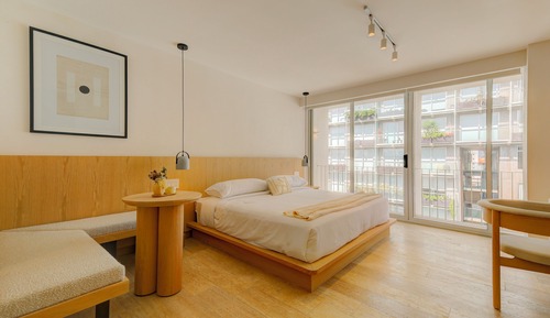 Apartamento de diseño, balcón, vistas a la ciudad