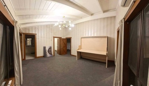 Casa familiar, 4 habitaciones, vistas al jardín